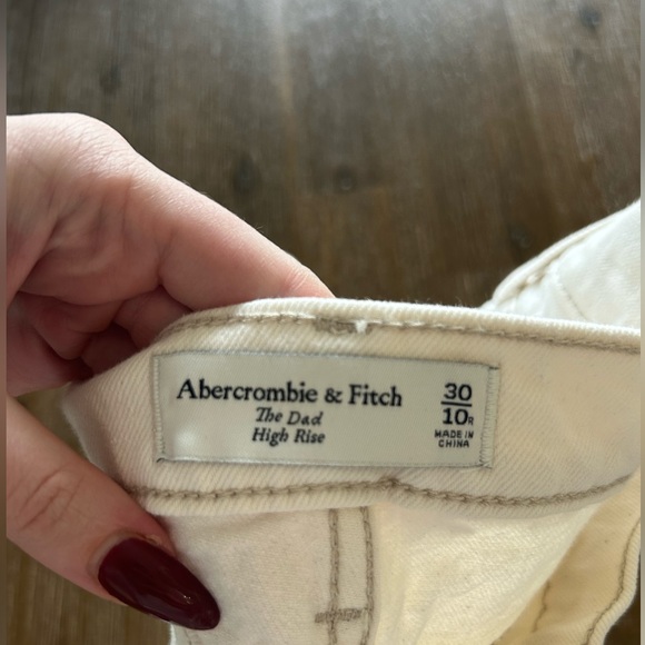 Abercrombie Dad Jeans - Picture 4 of 4